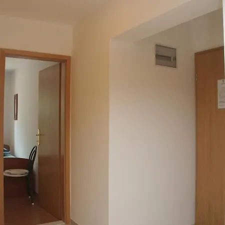 Apartments With Parking Space Orebic, Peljesac - 4516