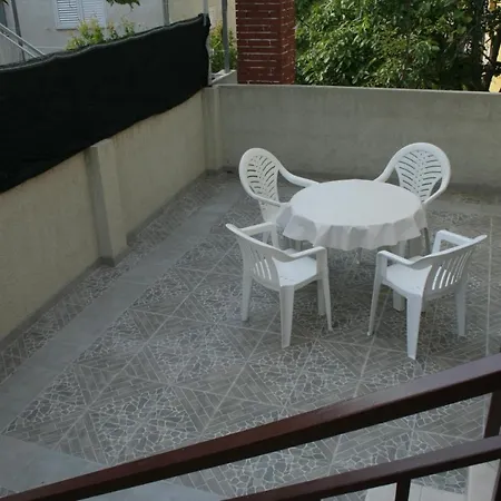 Apartments With Parking Space Orebic, Peljesac - 4516 *